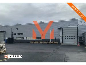 4685m2 - Entrepôt +. bureaux A LOUER