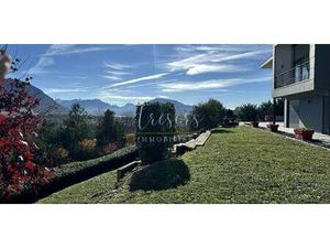 Maison contemporaine avec piscine et jardin Argonay (74)