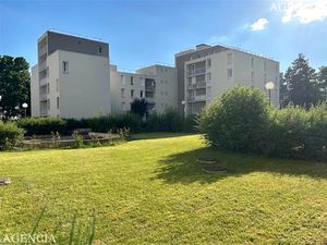 Vente appartement 4 pièces 73 m² à Roissy-en-Brie (77680)  205 000 €