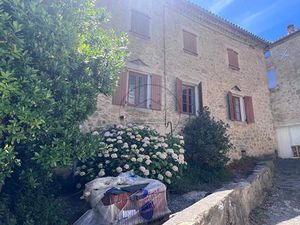 Vente maison 4 pièces 120 m² à Saint-Paul-le-Jeune (07460)  218 000 €