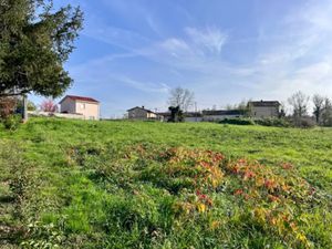 Vente terrain 700 m² à Saint-Didier-de-Formans (01600)  195 000 €