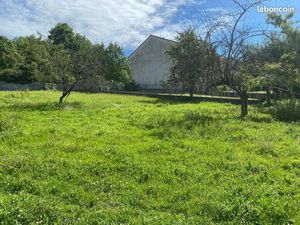 Terrain 600 m² Sermerieu