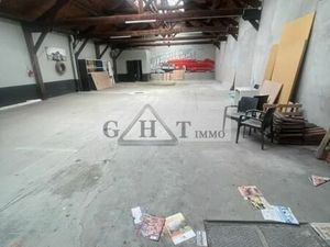Local industriel 190 m²
