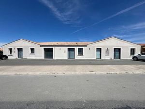 Vente local commercial 263m2 Andilly 17230 - 468000 € - Surface Privée