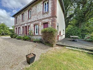 Maison T7 près de LE MESNIL GUILLAUME à vendre