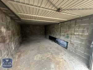 Parking à louer 15 m² - Fontaine (38) - 89€