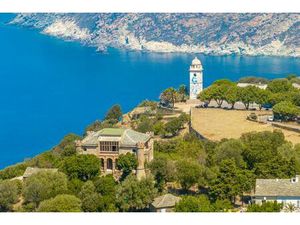 Vente Château Canari 25 Pièces 500 m² <meta name="description" content="Du charmant villag