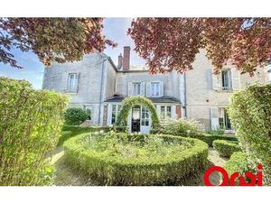 Maison Les Aix-d'Angillon 563.9 m² T-8 à vendre  480 000 €