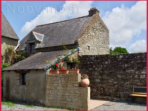 Vente CHARMANTE MAISON DE VILLAGE EN PIERRE 40 M² CLIS / GUERANDE