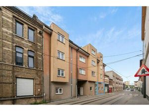 Garages op strategische ligging