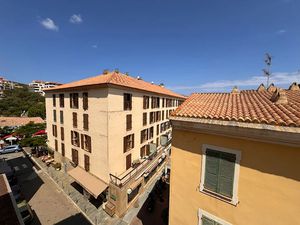 Vente appartement 4 pièces 47.35 m² à L'Ile-Rousse (20220)  235 000 €