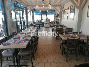 Vente locaux professionnels 180 m² à Cabourg (14390)  290 000 €