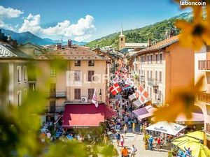 Local commercial 109 m²