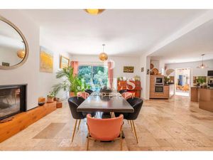 Vente maison 5 pièces 198 m² à Fontvieille (13990)  1 180 000 €