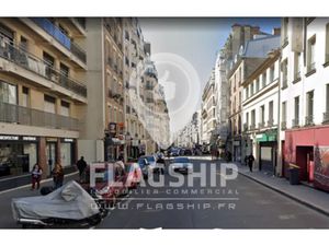 LOCAL COMMERCIAL - RDC SUR COUR - 164M2