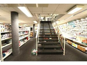 Ruim handelspand 888m²