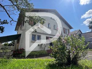 Vente maison 8 pièces 163 m² à Lons (64140)  265 000 €