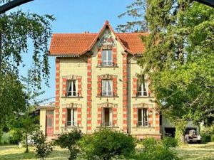 Propriété 9 pièces 195 m²