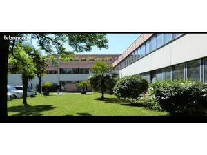 Location Bureaux Saint Égrève 55 m2