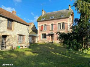 Maison 6 pièces 250 m²