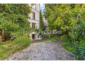 Location maison 9 pièces 246 m² à Paris 16ème (75016)  18 500 €