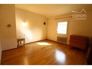 Vente propriété 5 pièces 93 m² à Arques (11190)  70 000 €