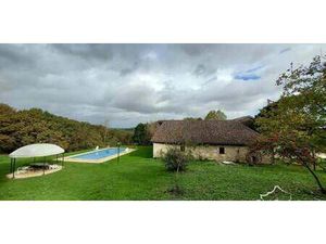 Propriété avec piscine et jardin Aillas (33)