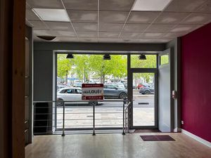 Location commerce 1 pièce 65 m² à Châtellerault (86100)