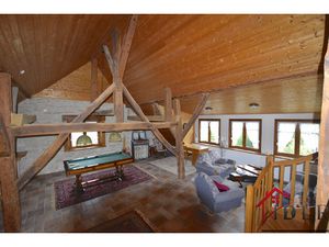 Maison de village rénovée avec joli terrain