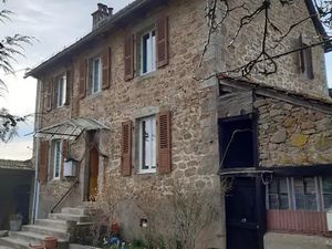 Vente maison 3 pièces 120 m² à Ladinhac (15120)  172 000 €