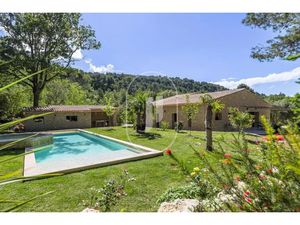 Vente villa 6 pièces 157 m² à Saumane-de-Vaucluse (84800)  1 495 000 €