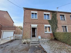 Vente maison 4 pièces 64 m² à Felleries (59740)  107 000 €