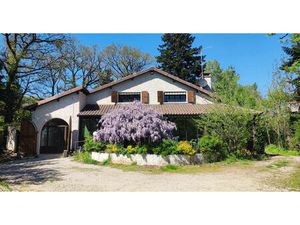 Vente maison 5 pièces 150m2 Bozouls 12340 - 260000 € - Surface Privée