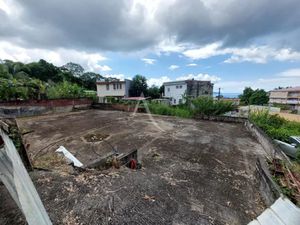 Vente terrain 458 m² à Fort de france (97200)  110 000 €