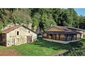 Vente maison 6 pièces 131 m² Saint-Louis-en-l'Isle (24400)