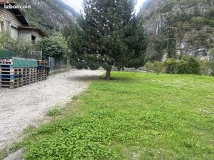 Terrain 781 m² Grand-Aigueblanche