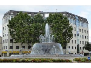 A louer bureaux en bon état à la frontière entre Courbevoie et La Garenne Colombes