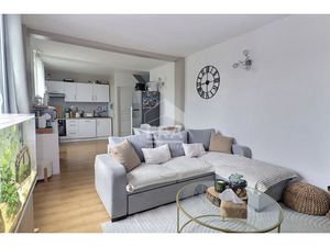Vente appartement 3 pièces 48 m² à Etampes (91150)  140 000 €