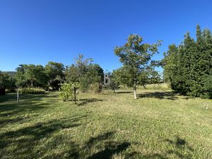 Terrain à bâtir - 685 m2 - NUCES