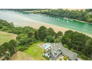 Maison exclusive de 420 m2 en location Guidel  France