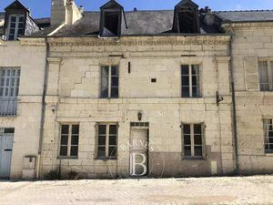 Maison à vendre 6 Pièces 167 m2 Montsoreau Vallée de la Loire - 130 000 €