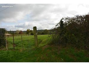 Terrain 1800 m² BOURS