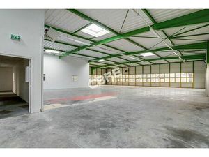 Location local d'activités ST THIBAULT DES VIGNES 360 m²