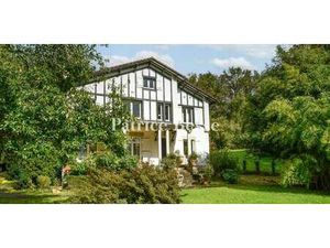 Maison avec piscine et jardin Boisseuil (87)