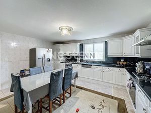 Vente maison 7 pièces 213.56 m² à Saint-Sulpice-de-Pommeray (41000)  340 900 €