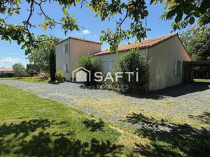 Belle propriété familiale avec panneaux solaires