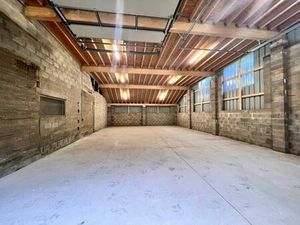 Surface industrielle à louer à Saint-Léger (VBB90902)