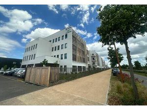 Vente bureau GENAS 511 m²