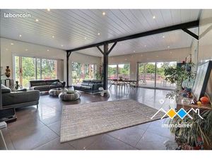 Maison 11 pièces 600 m²