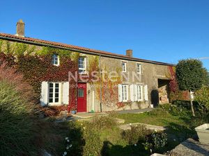 Longère de caractère de 196m² habitable sur un terrain de 3000m² à La Petite Boissiere